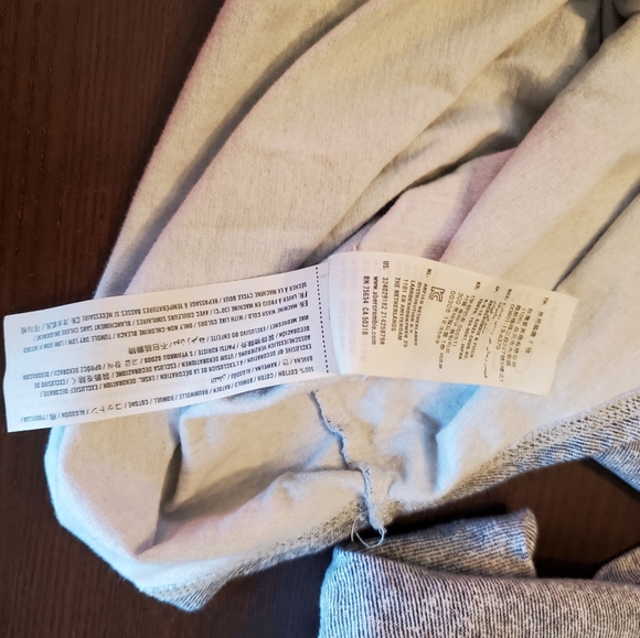 Hollister must have collection crew neck t-shirt in size small - Picture 7 of 11